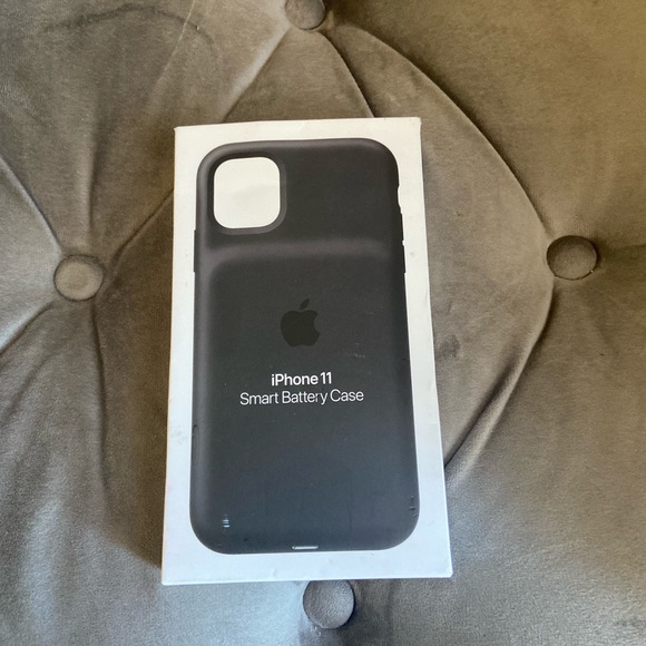 iPhone 11 smart battery case - Picture 1 of 4